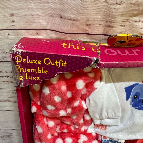 Our Generation Snuggle Up! Deluxe Outfit for 18-inch Dolls - Picture 2 of 9